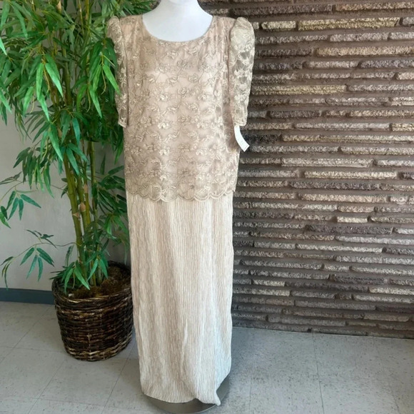 Kelly Bishop Evening Mauve Pink Formal Maxi Dress Scalloped Lace Wedding NWT 18 - Picture 12 of 12